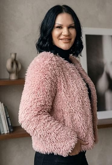 fudbalske kopacke za vestacku travu: Roze „teddy” bunda od veštačkog krzna - Materijal: mekano veštačko — 1