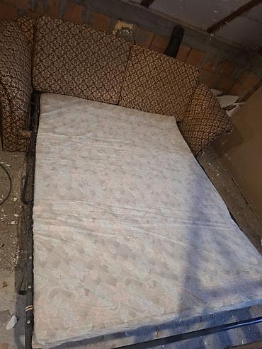 kauc dimenzije: Trosed na razvlačenje sa metalnim mehanizmom i drvenim letvicama — 4