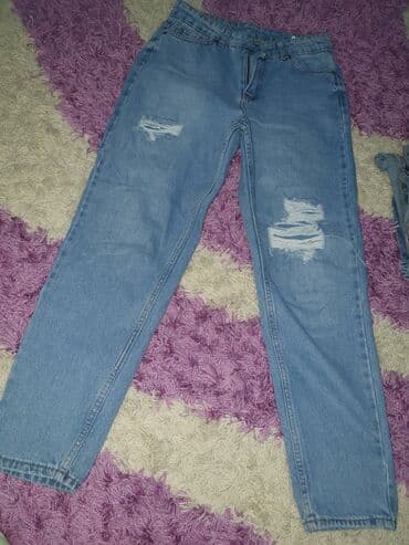 Pantalone, Farmerke, Šortsevi: Teget svetloplave farmerke sa poderotinama - Kroj: ravne nogavice — 1