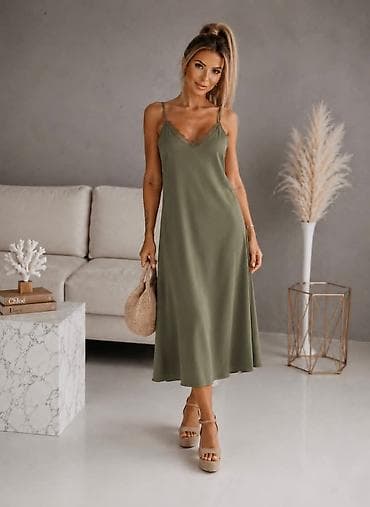 stradivarius beograd: 06. Haljina 2.400 dinara H — 2