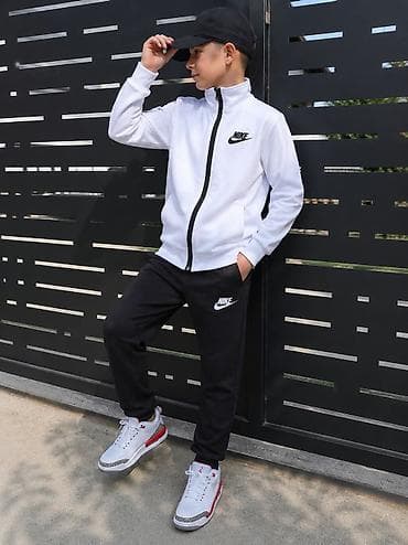 🤍🖤 MODERNA TRENERKA ZA DEČAKE 🖤🤍 🔥 Moderan sportski model ✅ Udobna i na lalafo.rs 🤍🖤 MODERNA TRENERKA ZA DEČAKE 🖤🤍 🔥 Moderan sportski model ✅ Udobna i