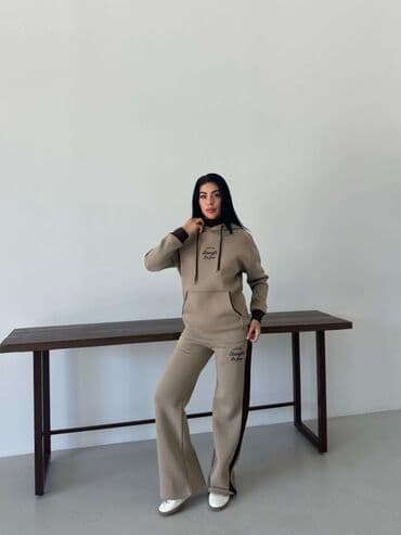 tech fleece s: S.m.L.xL 
3500 din — 1