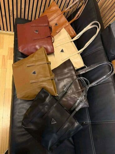 Ceger, Guess, Materijal: Veštačka koža na lalafo.rs Ceger, Guess, Materijal: Veštačka koža