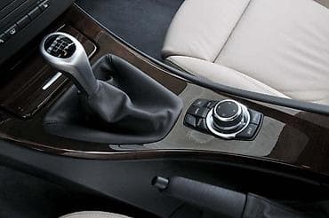 RUČICA MENJAČA ZA BMW 318 OD 2004. DO 2013. GOD na lalafo.rs RUČICA MENJAČA ZA BMW 318 OD 2004. DO 2013. GOD