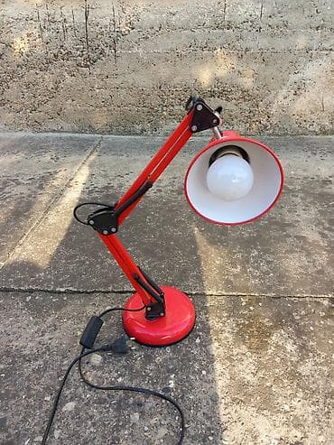 Kućni dekor: Stočna/desktop radna lampa sa podesivim krakovima – crvena - Klasičan — 2