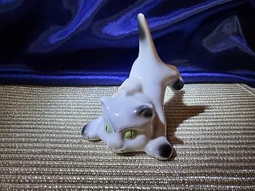 hello kitty i prijatelji: Figura macak,nova alba julija 70te. Nova figura,mereni — 1
