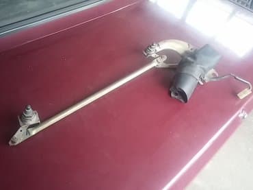 modul za centralno zakljucavanje golf 4: Motor brisača sa polugama Lada 7 Rivu br.1. Očuvano, skinuto sa — 3