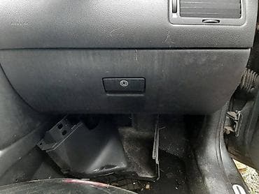 vezovi za bord: KASETA ZA VOLKSWAGEN GOLF 4 OD 1998. DO 2005. GOD. | Kaseta za Golfa — 1