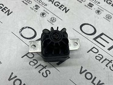 ISPALJIVAČ AIRBAG-A ZA VOLKSWAGEN GOLF 6, GOLF 7, GOLF 8 . - 11K 915