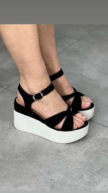 Sandale: Sandale, Aldo