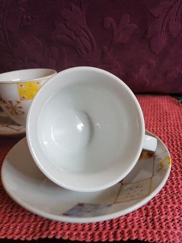 solja za trimer: Solje nove porcelanske za dvoje. Komada. 2. Tacne. 13,5cm. Solje — 8