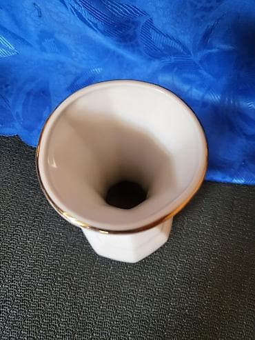 igracke od kestena: Vaza nova Apro porcelan iz 70ih.godina. Vaza nova,bez ostecenja,sve — 6