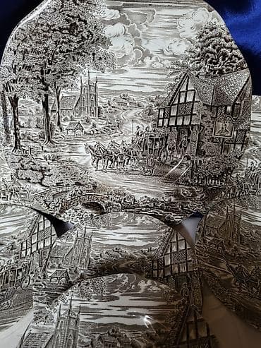 Muzički instrumenti: Engleski servis za poslastice Staffordshire iz 70ih. Engleski servis — 2