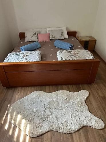 jeftine kuce petrovac na mlavi: Izdaje se vikendica od 40m2 u Kajtasovu. Kapaciteta do 4 osobe. Cena — 9