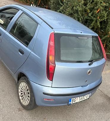 Voyah: Fiat Punto, 2009. godište, 5 vrata, svetloplava boja, registrovan do 7 — 4