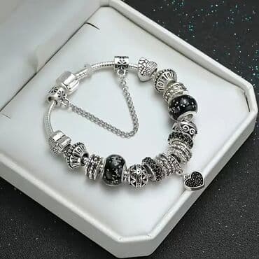 Ženska obuća: Narukvice 1500 — 1