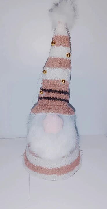 Figure: Figura, bоја - Šareno, Novo — 3