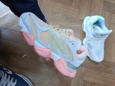 patike sa greskom: New Balance, 38 — 10