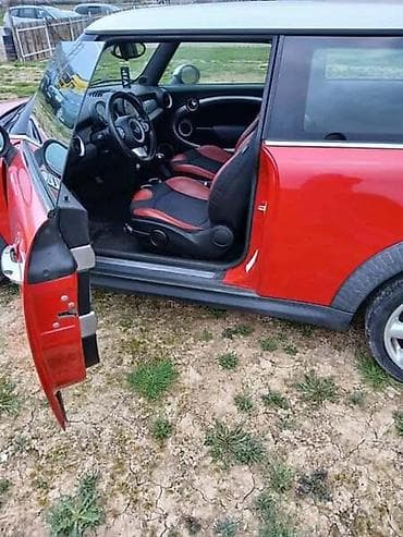 mini moris crveni: DELOVI ZA MINI COOPER S 2008. GOD. | MINI COOPER S R56 Polovni — 4