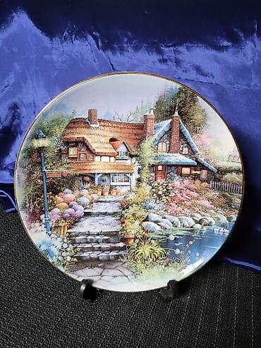 Slike i ramovi: Dekorativni engleski tanjir iz 90ih.Kostani porcelan.Andres Orpinas — 1