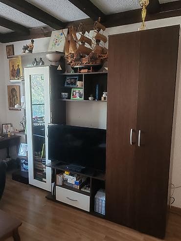 namestaj za decu: Dve dnevne sekcije (TV komode sa ormarom i policama) Model 1 – svetli — 3