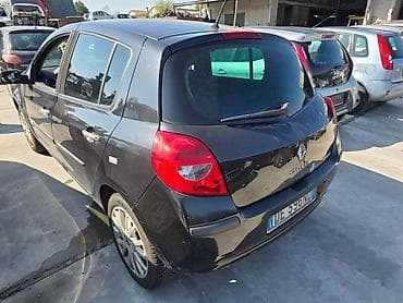 prodaja polovnih guma: FIAT BRAVO 2007. GOD. - KOMPLETAN AUTO U DELOVIMA | Renault Clio 3 — 1
