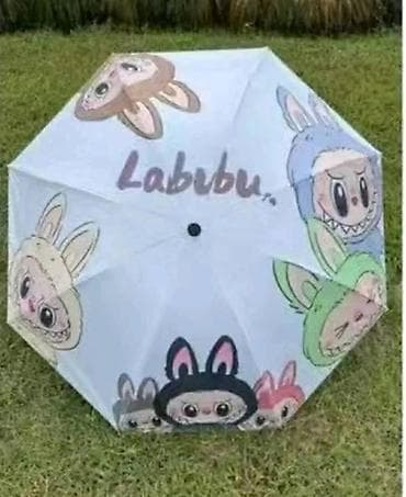 Kišobran sa osam panela, svetlo sive boje, ukrašen različitim na lalafo.rs Kišobran sa osam panela, svetlo sive boje, ukrašen različitim