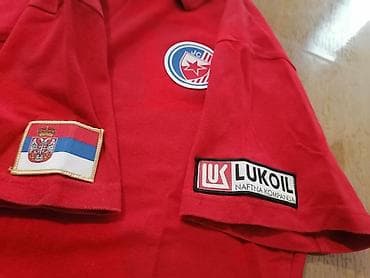 shein srbija: Crvena polo majica sa kratkim rukavima i kragnom na tri dugmeta. Na — 4