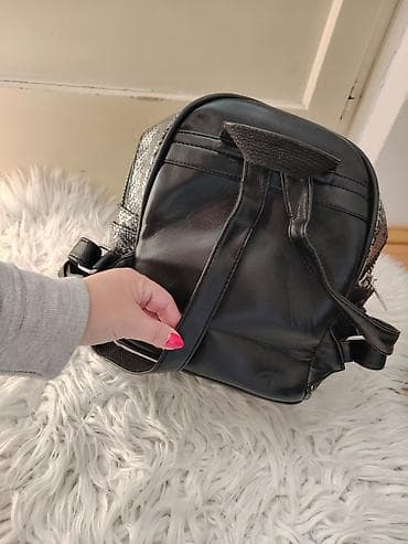 Muška obuća: Ženski mini ranac sa efektnim “snake” printom u srebrno-crnim — 2