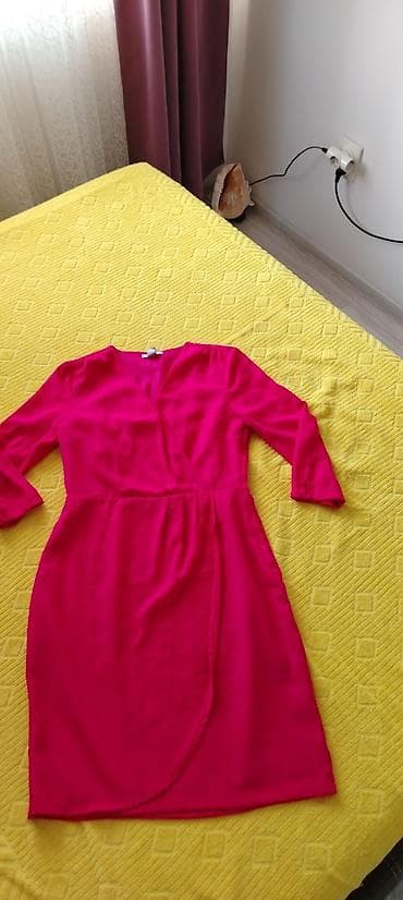 elipsa haljine: Prelepa haljina brenda H&M, sa preklopom napred, rukavi su 3/4 — 5