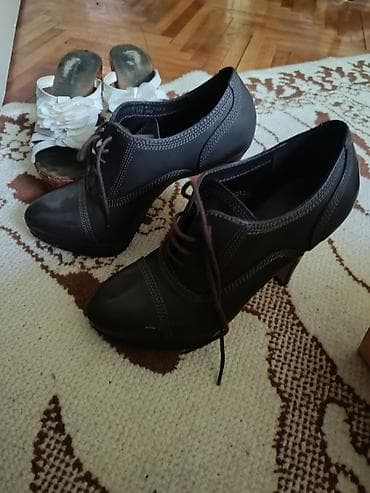 adidas spezial bele: Prodajem zensku obucu broj 38 dva para za 1500 — 2