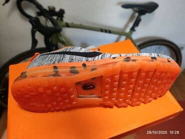 Sweatpants: Trainers, size - 46 — 9