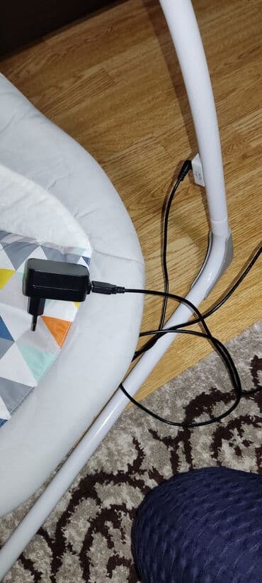 Kolica za bebe: Nova ljuljaska na baterije a ima i punjac ima 10 melodija zvukovi — 5