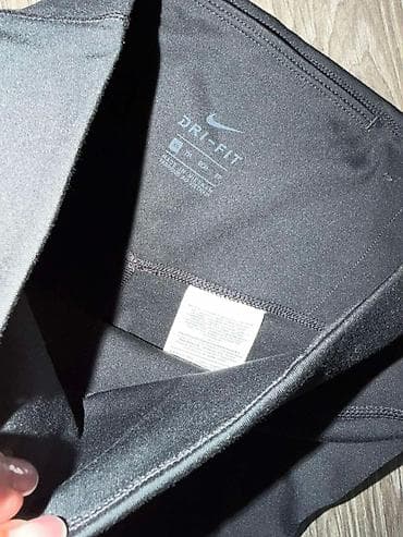 krem farmerke: Nov Nike šorts, veličine XS ili 34 — 7