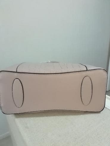 new yorker torbe za plazu: Prelepa bež tašna sa ukrasnim lančićem. Dužina 28 cm i visina 22cm — 6