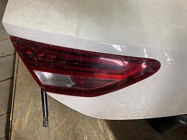 bacva za gorivo: LEVA STOP LAMPA ZA SEAT LEON | Leva stop lampa u gepek vratima — 2