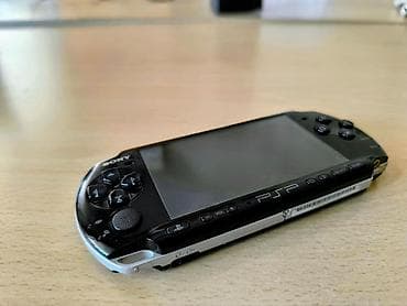 Sony Playstation Portable PSP 3001 Na prodaju PSP 3001 model u