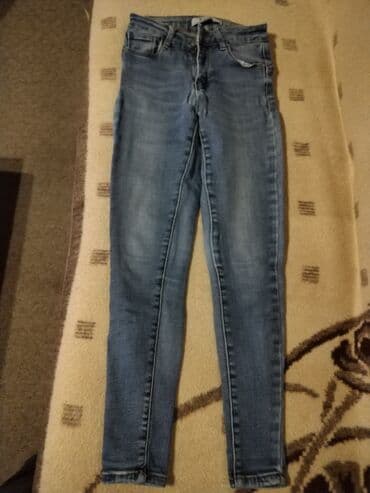 armani jeans jakna: Ženske farmerke – set od 4 para (skinny kroj) - Model: uske/skinny — 2