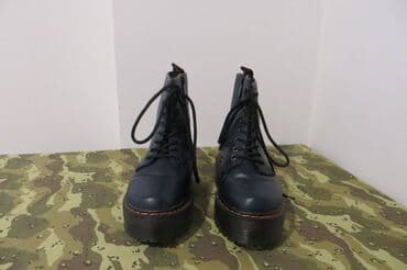 lara dresses new york: High boots, 37 — 2