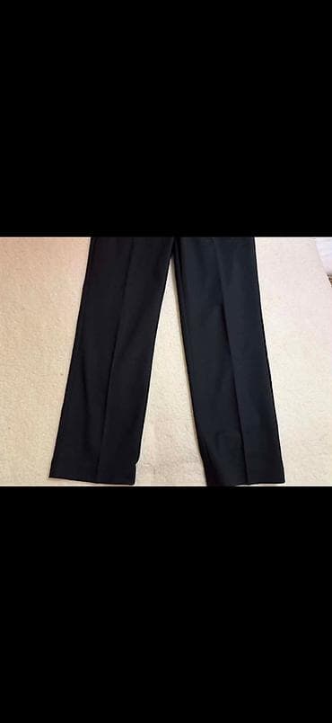 pur pena: Potpuno ocuvane, elegantne pantalone na peglu, broj 40. Od gospodje — 4
