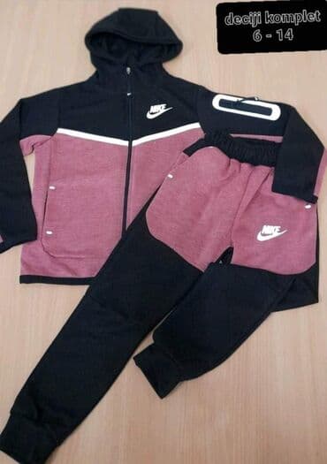 pom pom decija garderoba: Decije trenerke 
Pamuk acg i double face
3200 — 5