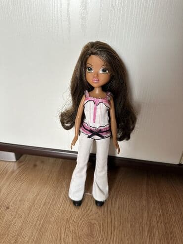 puma helanke za devojcice: Moxie lutka broj 4
Original, lepo ocuvana lutka — 2