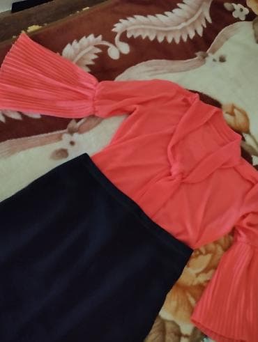 decija trenerka komplet partizan crna reviews: Elegantna kombinacija bluza + suknja - Gornji deo: moderna bluza u — 1