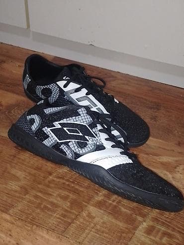 patike za vodu deichmann: Patike za fudbal broj 42 su u odlicnom stanju sa veoma sitnim — 4