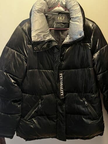 M, Jednobojni, Sa postavom