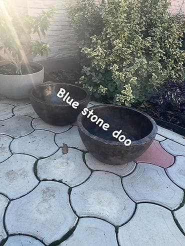 Dekorativne baštenske posude – okrugle, duboke činije od tamnog