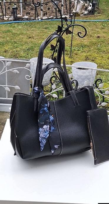 bele torbe: Elegantna ženska torba – shopper/ tote model sa dodatnom mini torbicom — 2