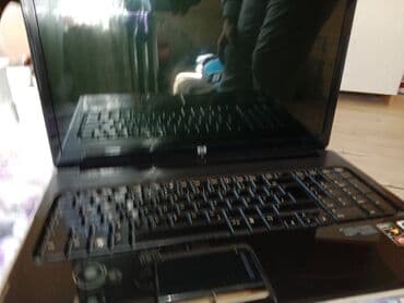 kamera sa memorijskom karticom: Rasprodaja satovi sa karticom 10 komada plus laptop sve zajedno 150 — 2