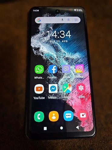 motorola telefon: Android pametni telefon sa ekranom preko cele prednje strane i — 1