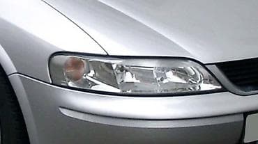 20555 r16 felni: FAROVI ZA OPEL VECTRA B OD 1995. DO 2002. GOD. | Polovni originalni — 1
